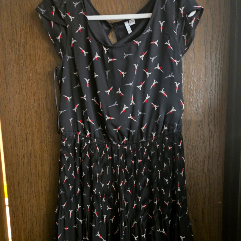 Summer Dress with Eiffel Tower Design